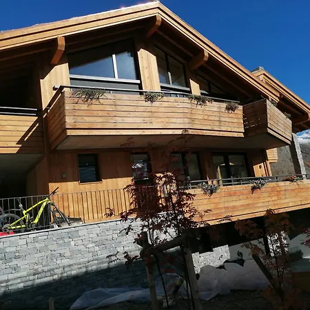 Neu Und Modern Lägenhet