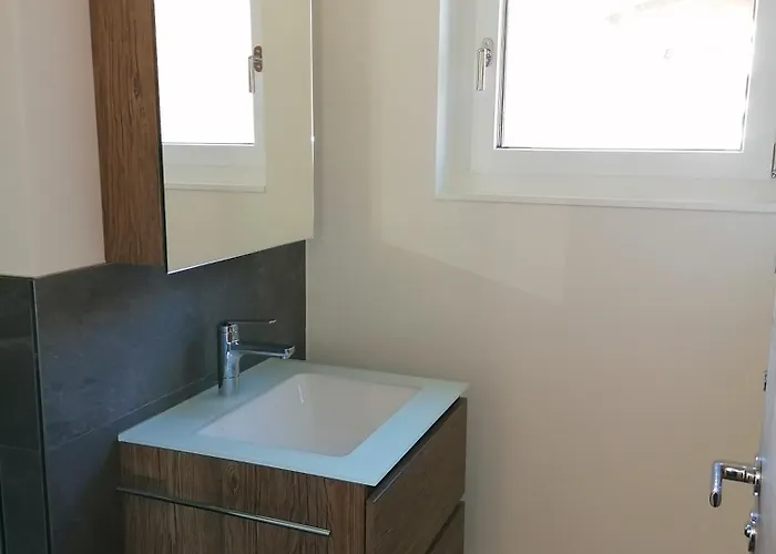 Neu Und Modern 公寓 萨斯费